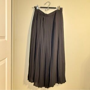 Uniqlo Chocolate Pleated Maxi Skirt